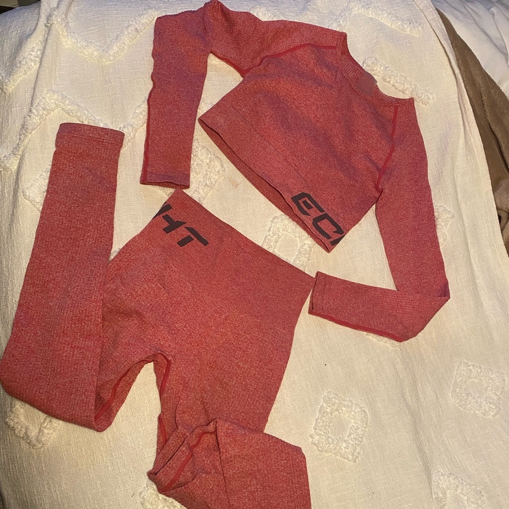 Pink Echt workout set - Picture 3 of 3